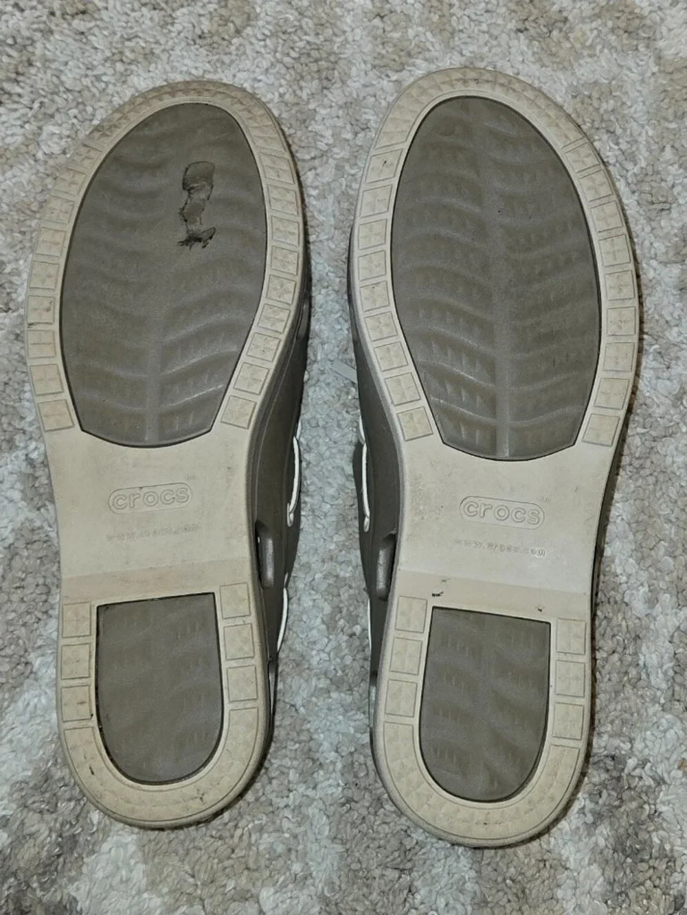 Crocs Classic Men's Boat Shoes Size 9 Khaki